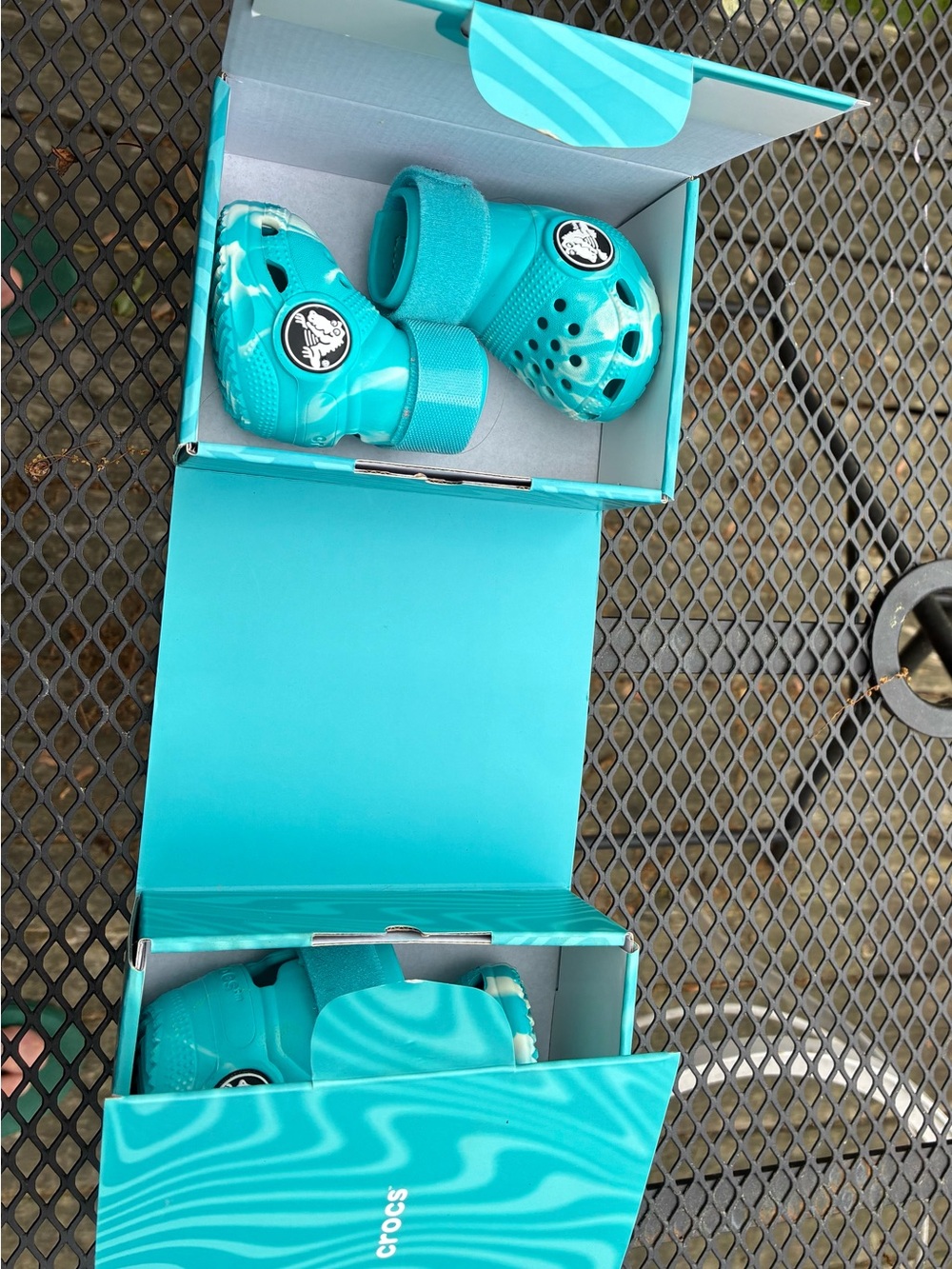 CROCS Classic Clog in Teal Blue